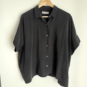 Everlane The Boxy Shirt in Washable Silk (Size 14)